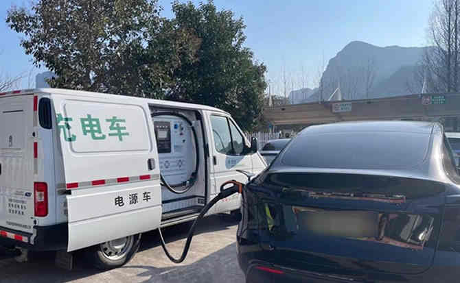 连城汽车搭电