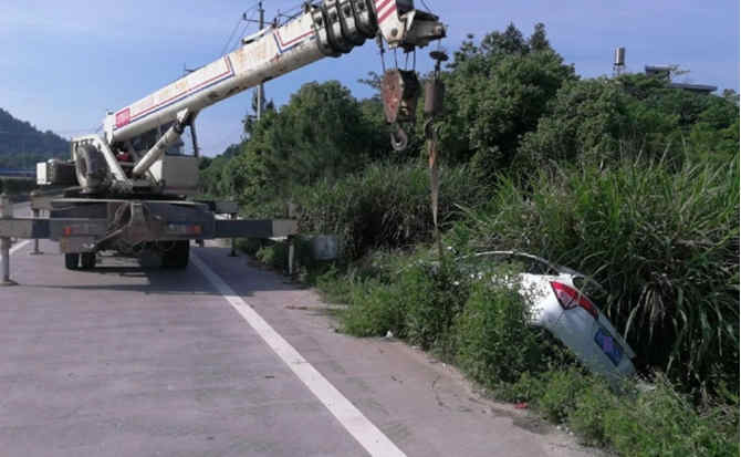 连城重载吊车救援